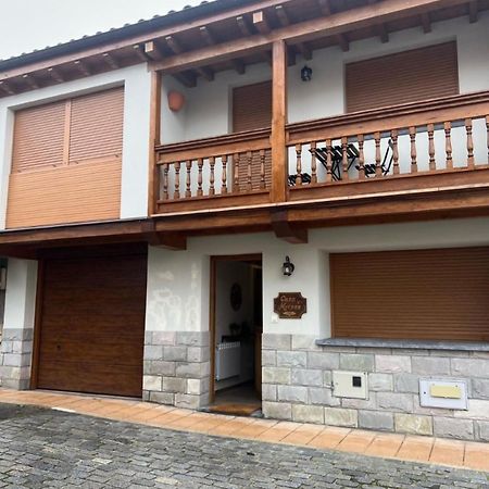 Casa Moises En Bimenes Villa Eksteriør bilde