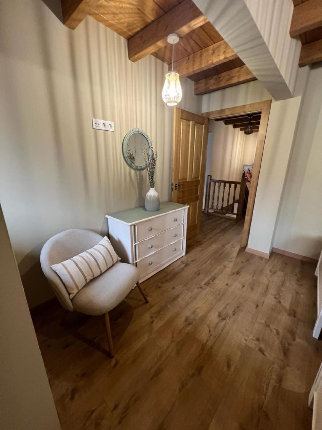 Casa Moises En Bimenes Villa Eksteriør bilde